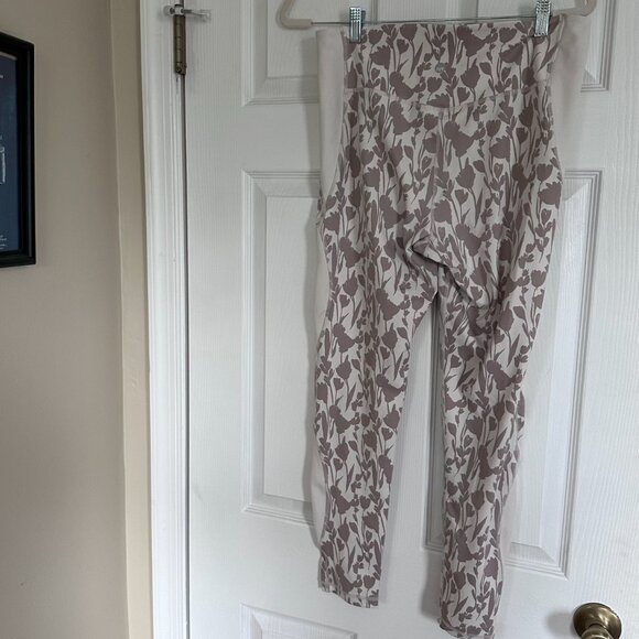 Senita Floral White/Cream Leggings with side pockets - Picture 1 of 3